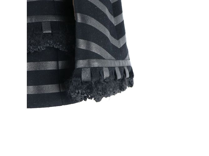 CHANEL - Kaschmirjacke mit Peter-Pan-Kragen (Größe 34) Schwarz - Ansicht 3