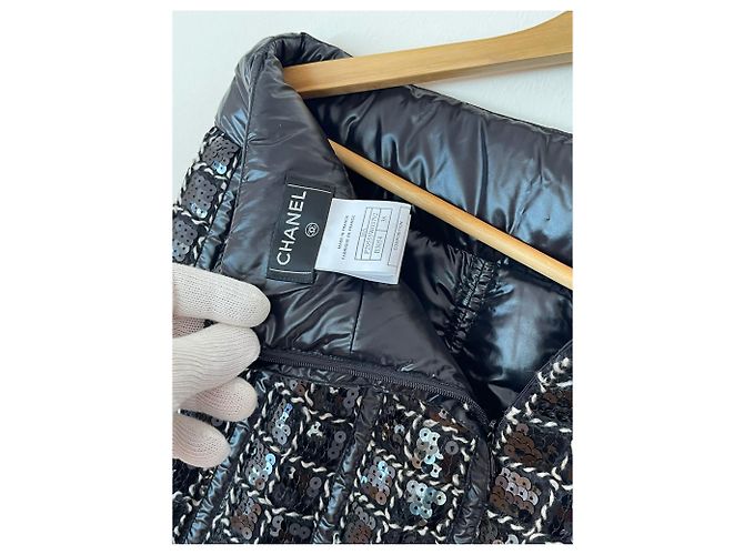 Completo Giacca e Gonna Chanel Nero Lana e Paillettes - vista 10