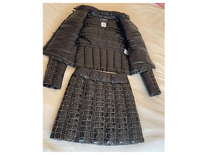 Completo Giacca e Gonna Chanel Nero Lana e Paillettes - vista 11