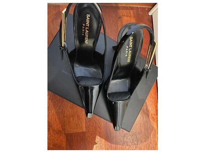 Décolleté Saint Laurent Lee slingback in vernice nero - vista 2