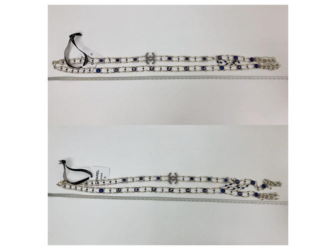 Chanel CC A19Etichetta con collana di perle blu e cristalli con logo C - vista 10