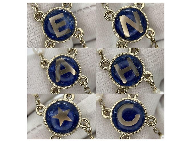Chanel CC A19Etichetta con collana di perle blu e cristalli con logo C - vista 7