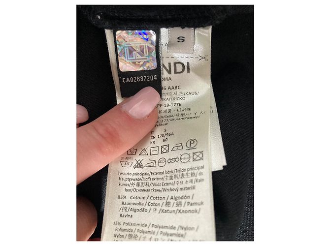 Fendi T-Shirt mit Samteffekt Schwarz mit Monogramm - Ansicht 10