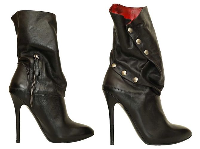 Alexander McQueen Botines de tacón alto con punta redonda y cuero negro con interior rojo  40 - vista 5