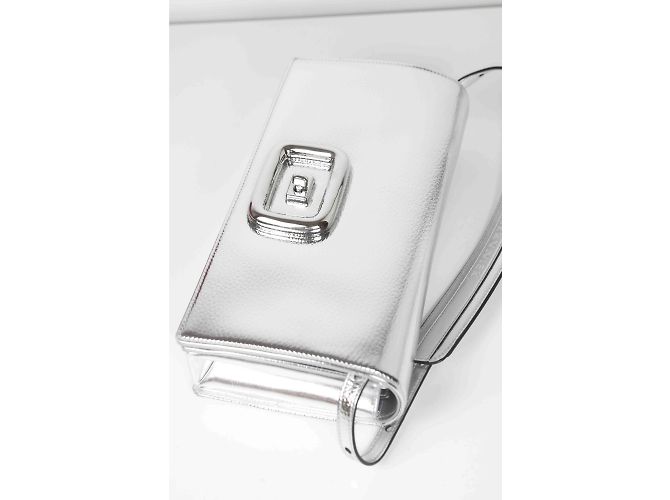 Roger Vivier Questa borsa a tracolla presenta un corpo in pelle Argento - vista 3