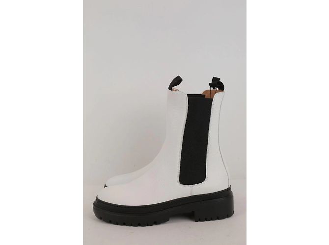 Autre Marque Pete Sorensen White Leather Ankle Boots - view 3