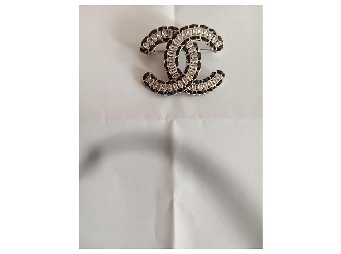 Spilla CHANEL in pelle D'oro - vista 3