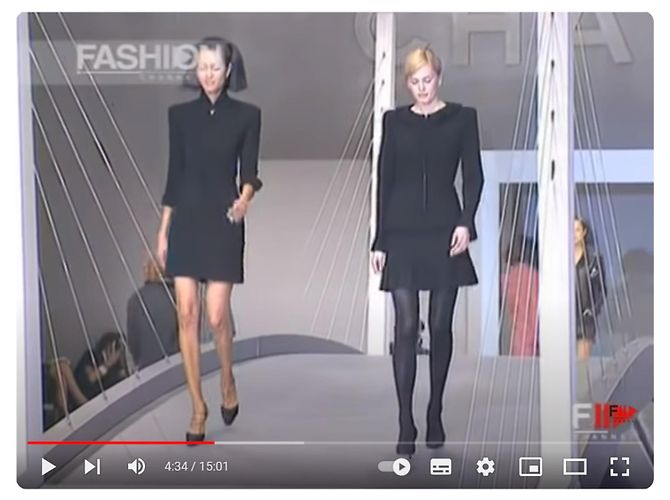 Chanel fr40 Jacket Set FW1997 Black Wool Bouclette - view 8