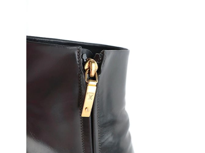 LOUIS VUITTON - Graue Leder-Stiefeletten mit Absatz (Größe 38) - Ansicht 6