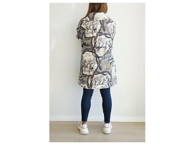 Abrigo Acolchado Givenchy Estampado Ecuestre Gris Oro Blanco Multicolor - vista 3