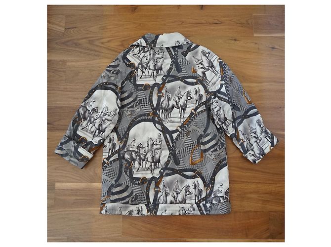 Abrigo Acolchado Givenchy Estampado Ecuestre Gris Oro Blanco Multicolor - vista 4