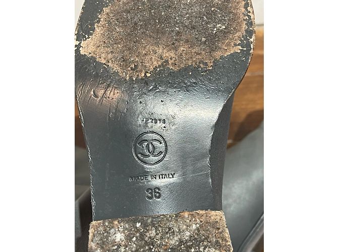Botas CHANEL T.EU 36 Cuero Gris - vista 9