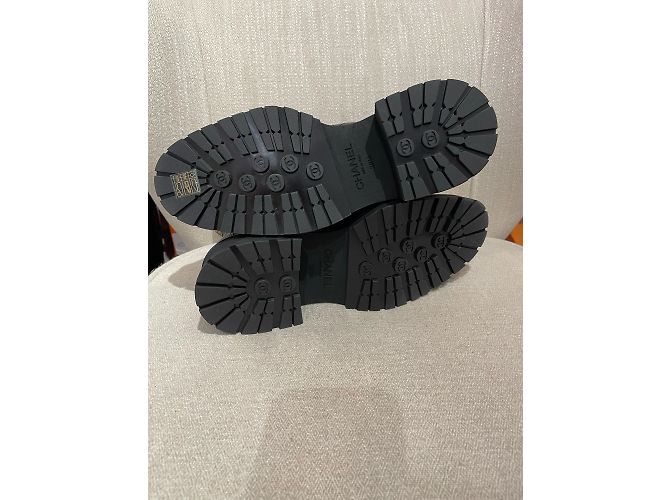 CHANEL Botines T.UE 38.5 Cuero Negro - vista 7