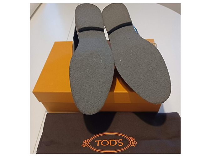 Mocassini Tod's in pelle neri e beige Nero - vista 2