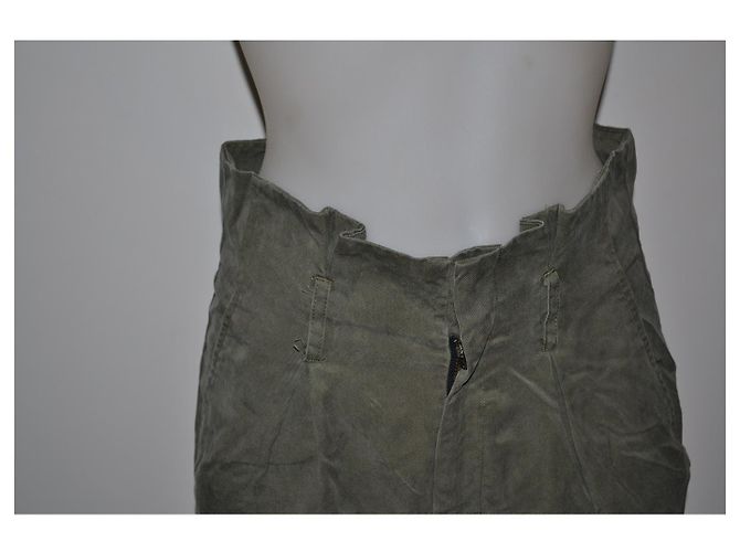Reformation Tencel Hose mit hoher Taille Khaki - Ansicht 2