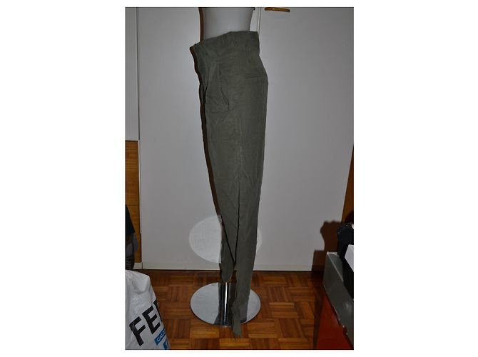 Reformation Tencel Hose mit hoher Taille Khaki - Ansicht 3