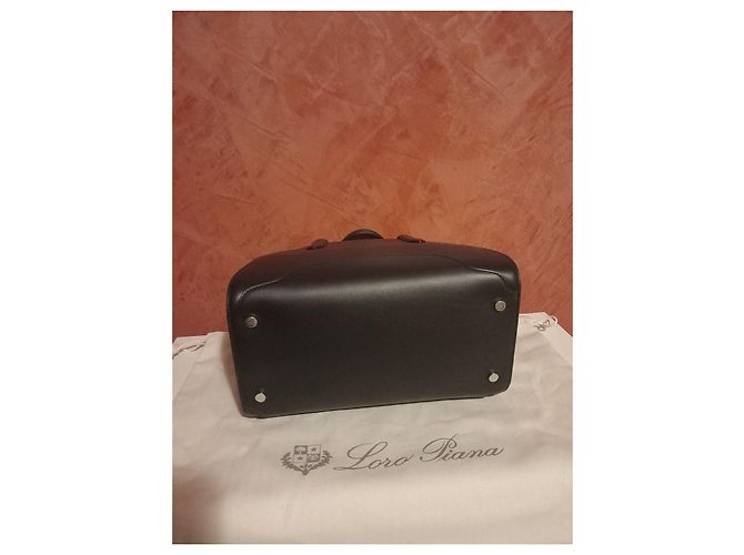 Borsa a mano Loro Piana Sesia in pelle di vitello satinata nera - vista 4