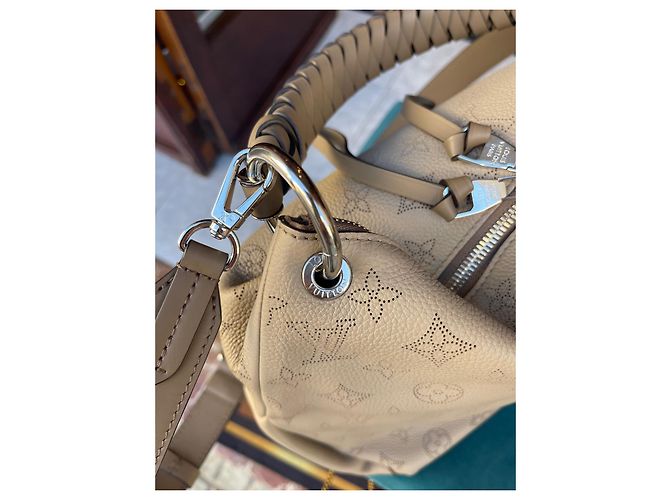 Louis Vuitton M56084 Hobo BeabourgMM Taupe - vista 5