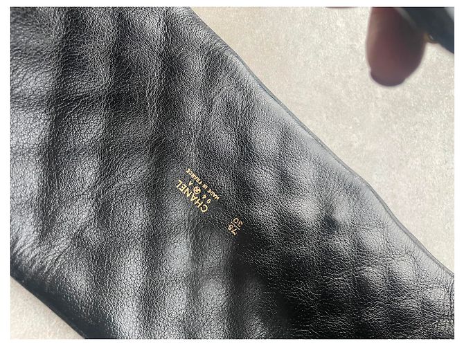 Cinto Chanel Corset em Couro Acolchoado Preto e Metal Dourado 75 cm Gold hardware - vista 8