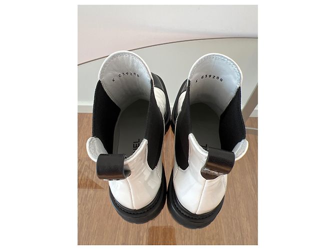 Chanel Stiefeletten - Ansicht 3
