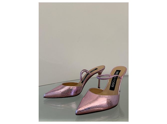 Sergio Rossi Godiva Slingbacks en cuir martelé rose clair - vue 2