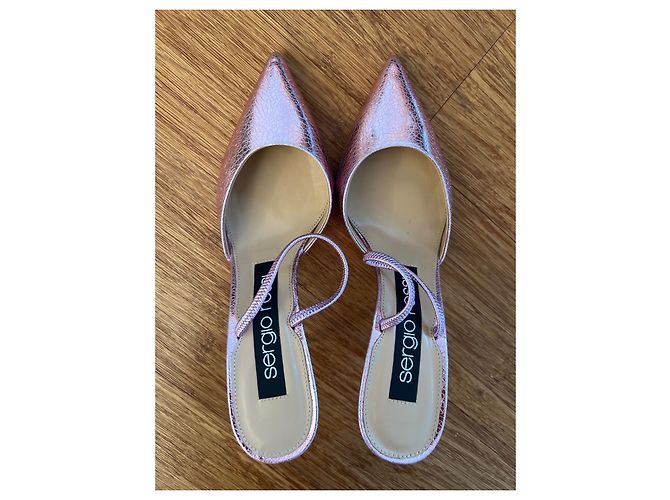 Sergio Rossi Godiva Slingbacks en cuir martelé rose clair - vue 4