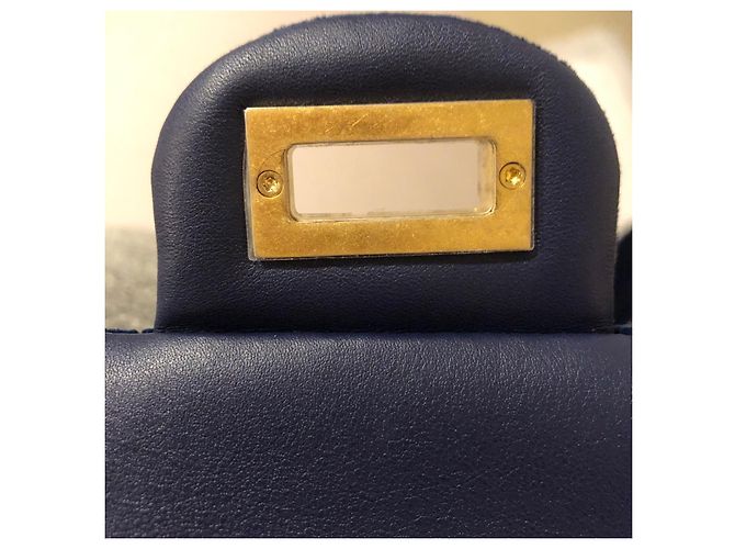 Chanel 2019 MINI VELLUTO BLU TRAPUNTATO 2.55 Reissue 224 borsa con patta Blu navy Gold hardware - vista 12