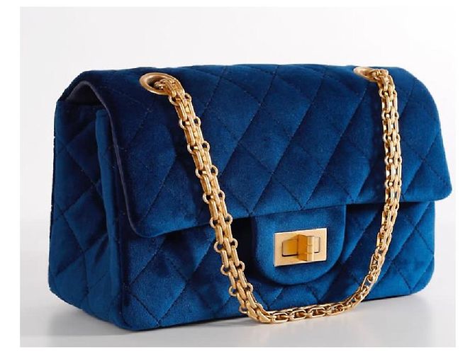 Chanel 2019 MINI VELLUTO BLU TRAPUNTATO 2.55 Reissue 224 borsa con patta Blu navy Gold hardware - vista 2