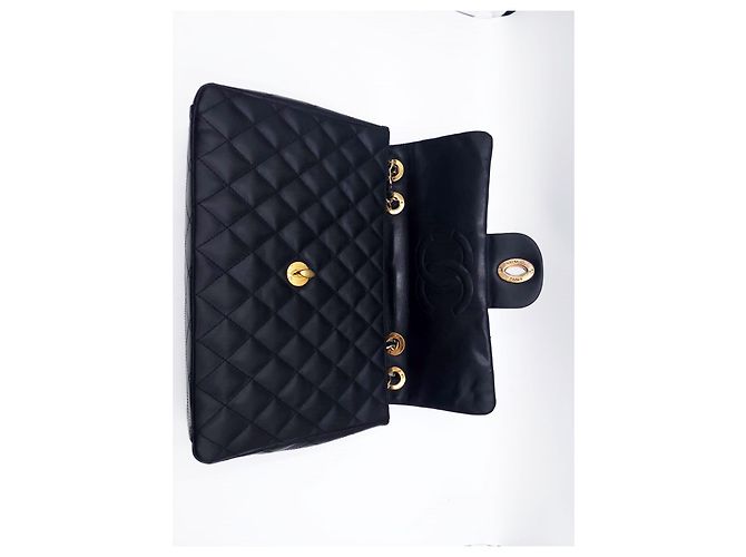 Timeless Borsa a tracolla a tracolla Chanel Classic Maxi XL Nero - vista 15