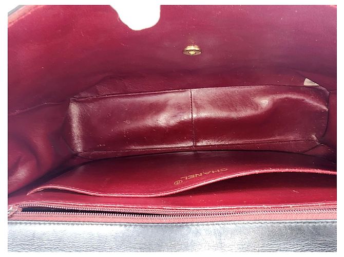 Timeless Borsa a tracolla a tracolla Chanel Classic Maxi XL Nero - vista 18