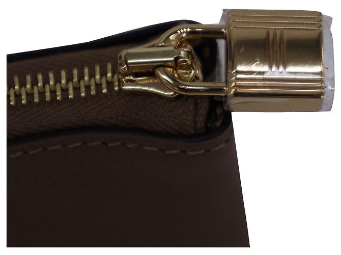 HERMÈS Atout 20 Pochette en cuir de veau Beige Marron - vue 5