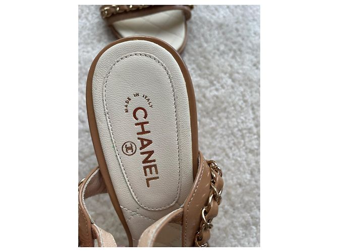 Sandali con tacco Chanel Catena Beige Pelle 36.5 - vista 3