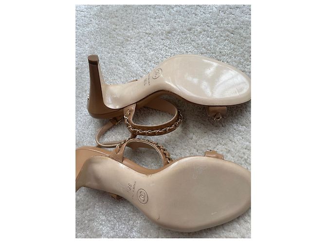 Sandali con tacco Chanel Catena Beige Pelle 36.5 - vista 4