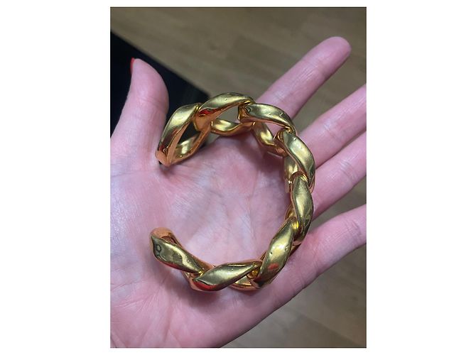 Bracciale Chanel a Manchette con Grandi Maglie Oro D'oro - vista 4