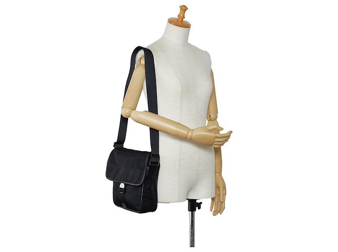 Borsa messenger Prada in tessuto nero con fibbia - vista 9