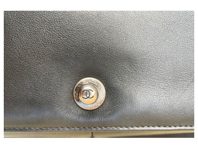 Borsa a mano Chanel Boy in pelle nera Nero - vista 10