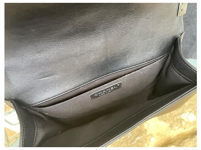 Borsa a mano Chanel Boy in pelle nera Nero - vista 13