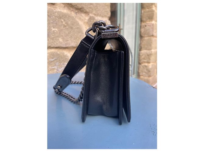 Borsa a mano Chanel Boy in pelle nera Nero - vista 3