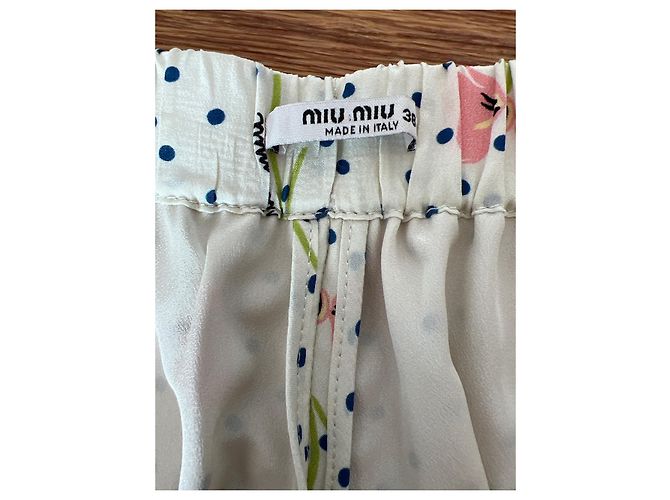 Conjunto Miu Miu de seda com estampa de bolinhas e shorts Multicor - vista 6