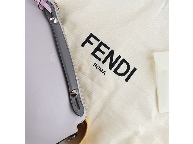 FENDI - Borsa a tracolla By The Way in pelle grigia Grigio - vista 10