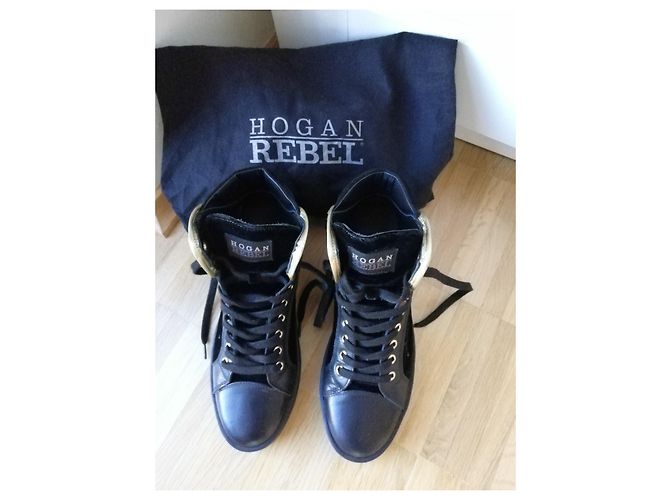 Stivali Hogan in velluto nero con ricami metallici - vista 2