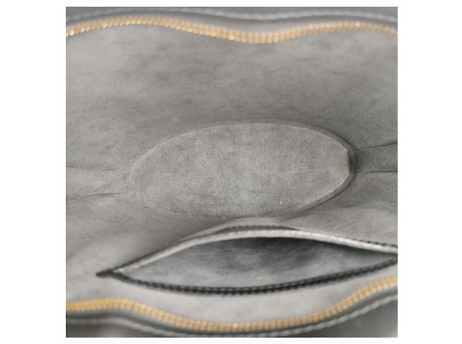 Louis Vuitton Saint Jacques PM Nero Epi - vista 10