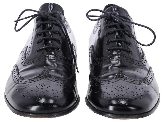 Brogue stringate Prada in pelle verniciata nera - vista 3