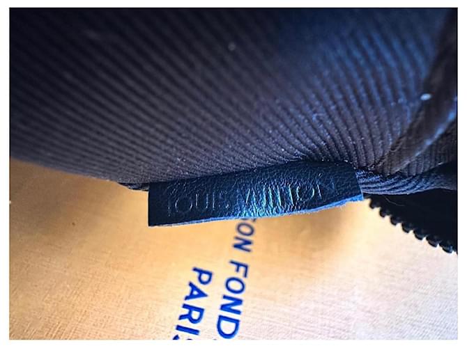 bag, Louis Vuitton uniform side pouch Nero - vista 2
