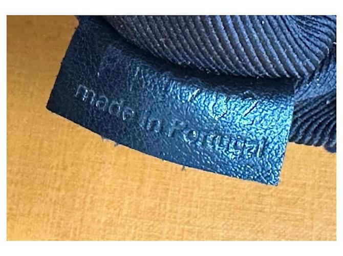 bag, Louis Vuitton uniform side pouch Nero - vista 3