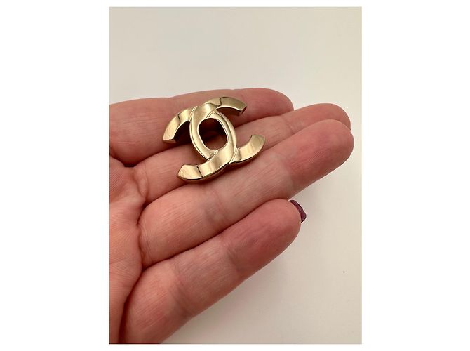Originaler CHANEL CC-Drehverschluss Golden - Ansicht 5
