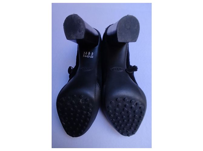 Décolleté Tod's in camoscio nero - vista 9