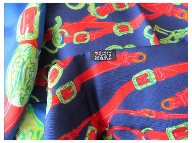 Hermès Seidenschal 'Galabräute'. Mehrfarben - Ansicht 5
