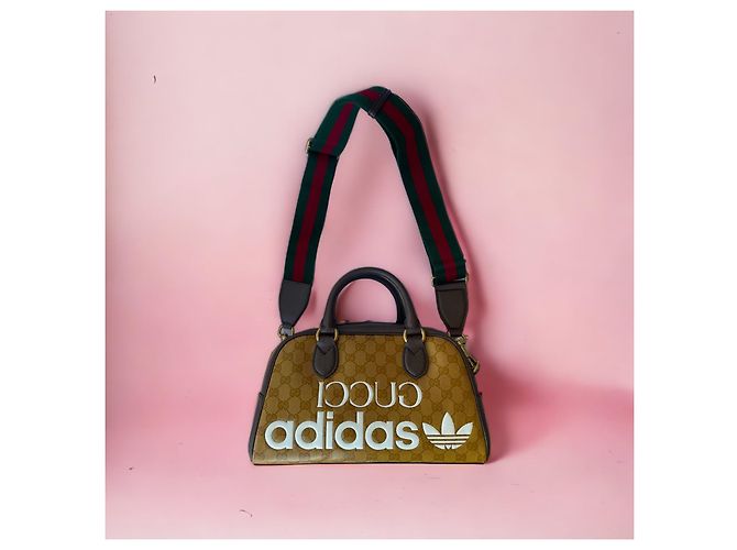 Gucci x Adidas Borsa Boston Duffle in Pelle Caramello - vista 10