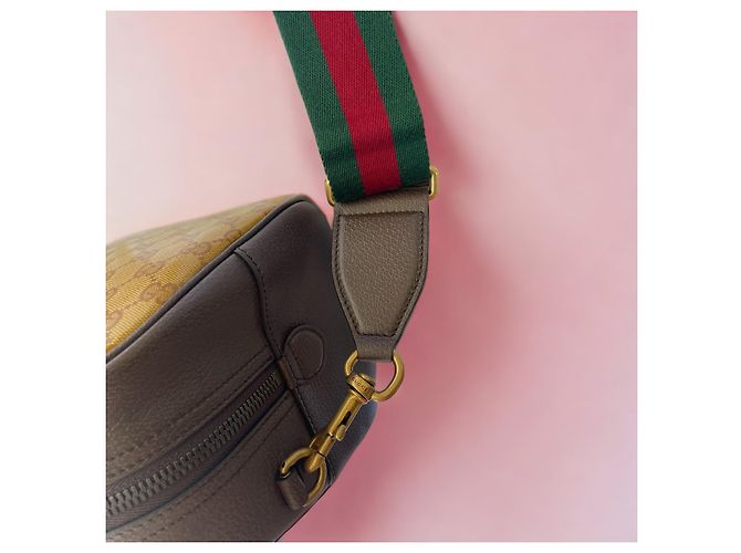 Gucci x Adidas Borsa Boston Duffle in Pelle Caramello - vista 5